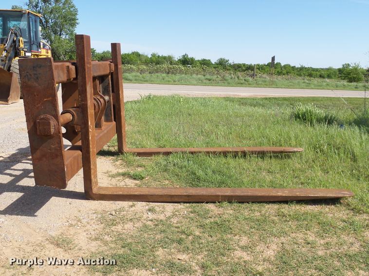 image for item DB4716 2001 Caterpillar IT28G wheel loader