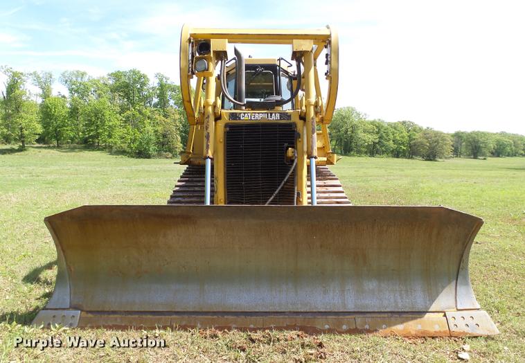 image for item DB4723 2006 Caterpillar D6R XL Series III dozer