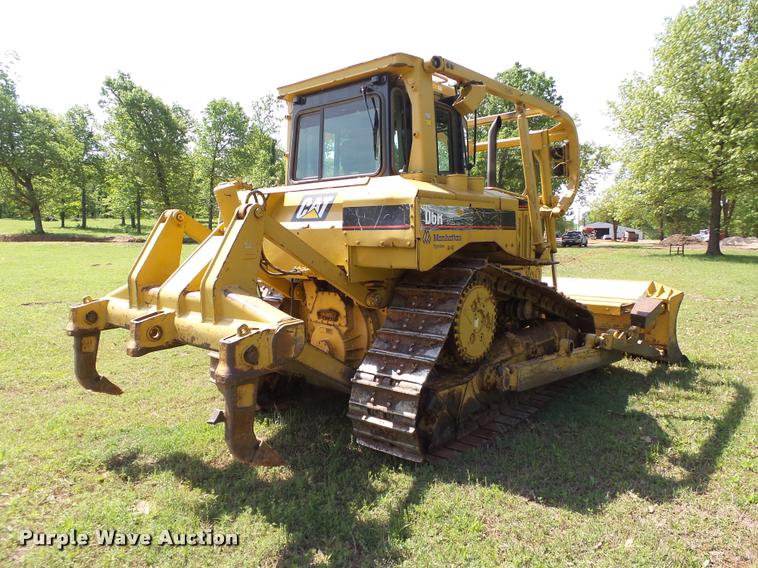 image for item DB4723 2006 Caterpillar D6R XL Series III dozer