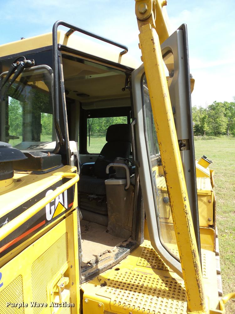 image for item DB4723 2006 Caterpillar D6R XL Series III dozer