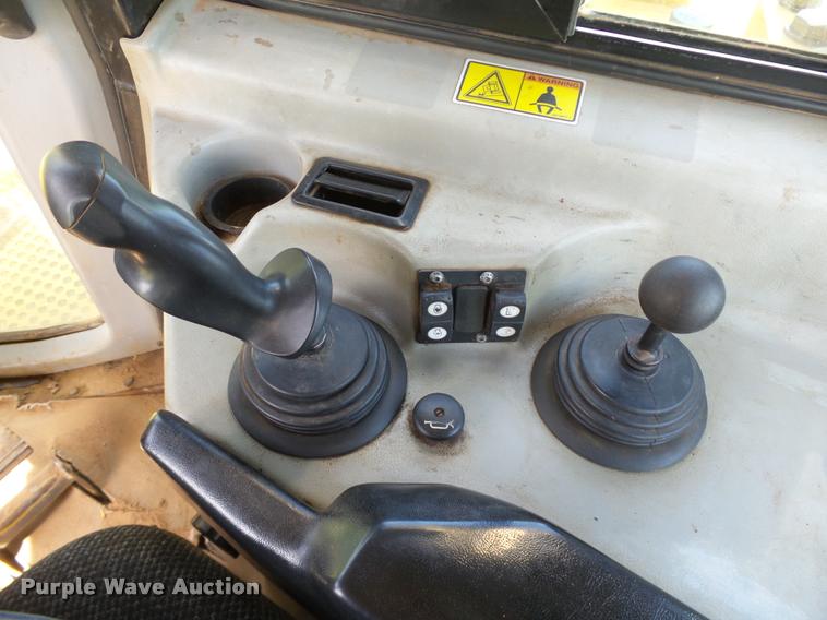 image for item DB4723 2006 Caterpillar D6R XL Series III dozer