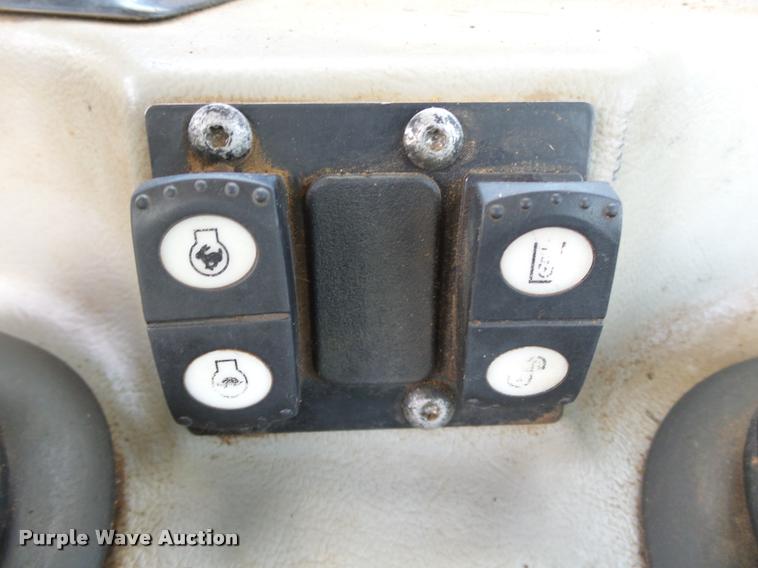 image for item DB4723 2006 Caterpillar D6R XL Series III dozer