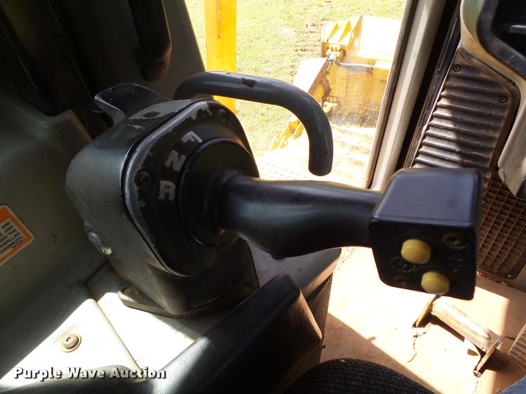 image for item DB4723 2006 Caterpillar D6R XL Series III dozer