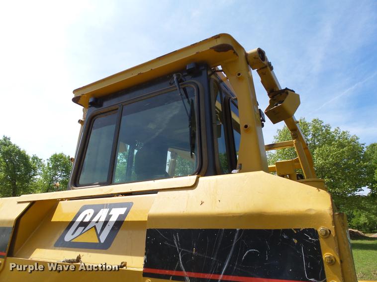 image for item DB4723 2006 Caterpillar D6R XL Series III dozer