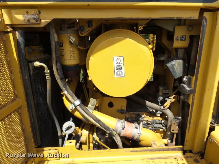 image for item DB4723 2006 Caterpillar D6R XL Series III dozer