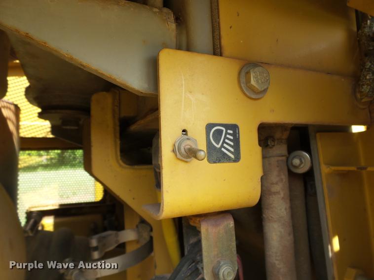 image for item DB4723 2006 Caterpillar D6R XL Series III dozer