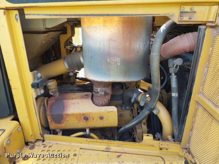 image for item DB4723 2006 Caterpillar D6R XL Series III dozer