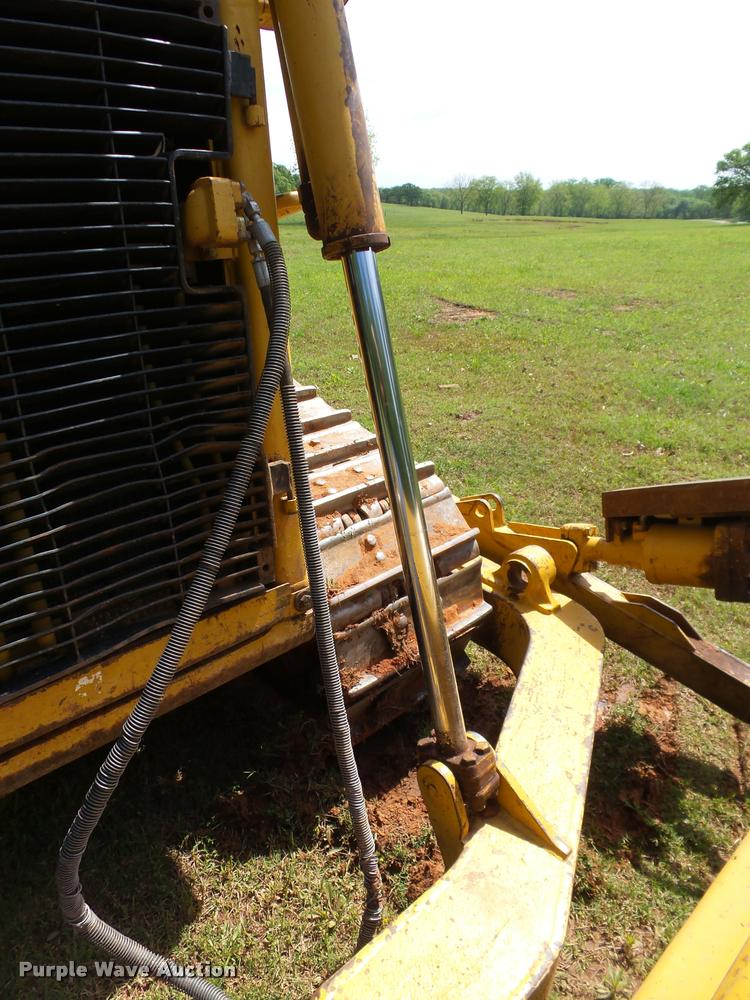 image for item DB4723 2006 Caterpillar D6R XL Series III dozer