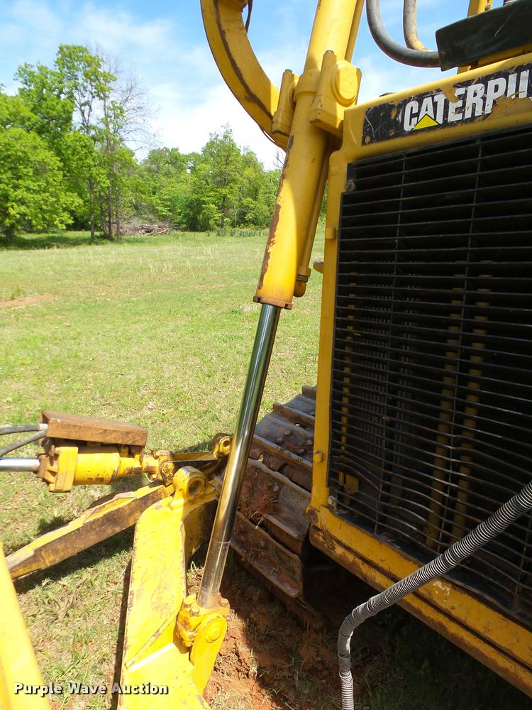 image for item DB4723 2006 Caterpillar D6R XL Series III dozer