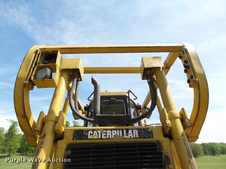 image for item DB4723 2006 Caterpillar D6R XL Series III dozer