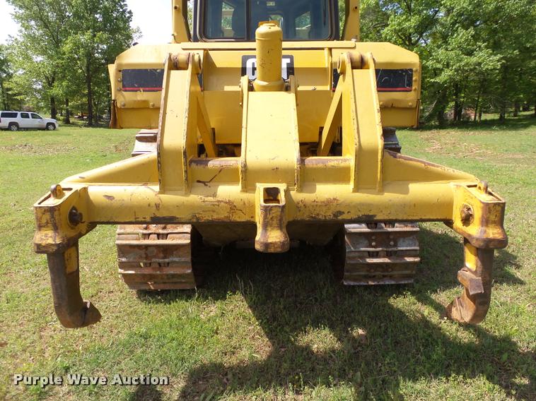 image for item DB4723 2006 Caterpillar D6R XL Series III dozer