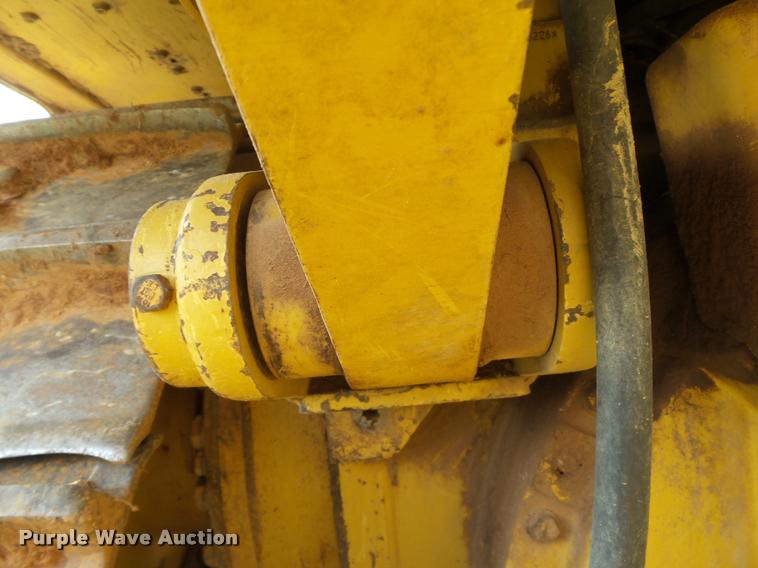image for item DB4723 2006 Caterpillar D6R XL Series III dozer