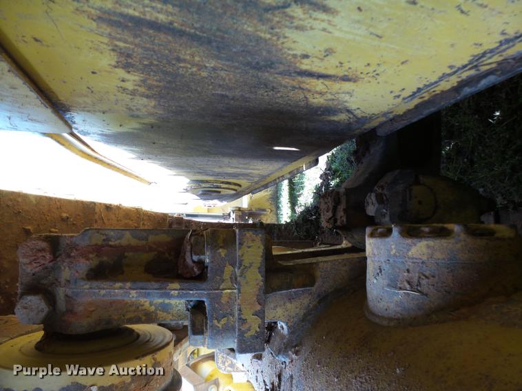 image for item DB4723 2006 Caterpillar D6R XL Series III dozer