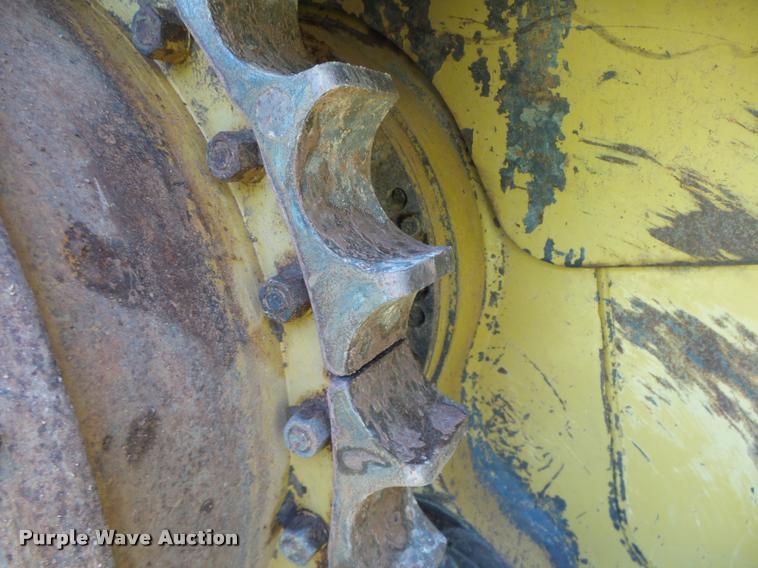 image for item DB4723 2006 Caterpillar D6R XL Series III dozer