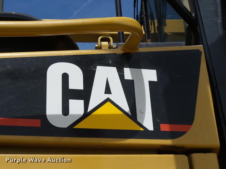image for item DB4723 2006 Caterpillar D6R XL Series III dozer
