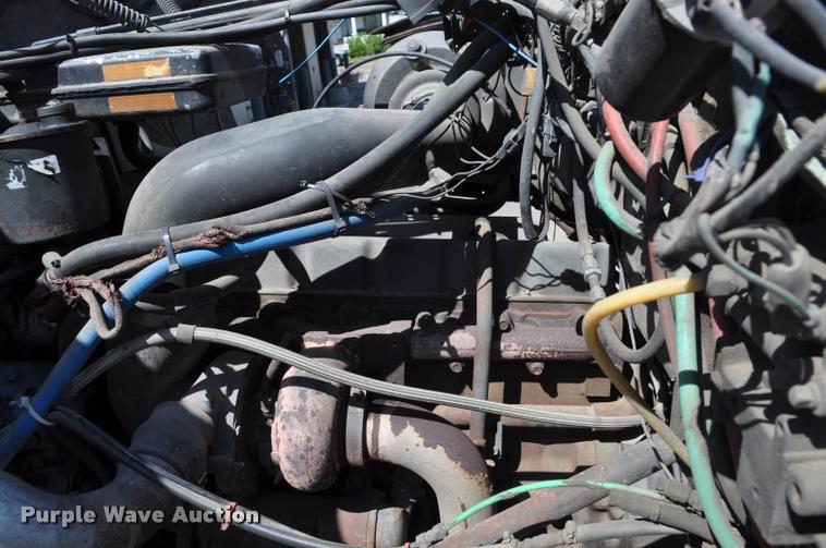 image for item DC6499 1990 Ford LTS8000 vacuum truck