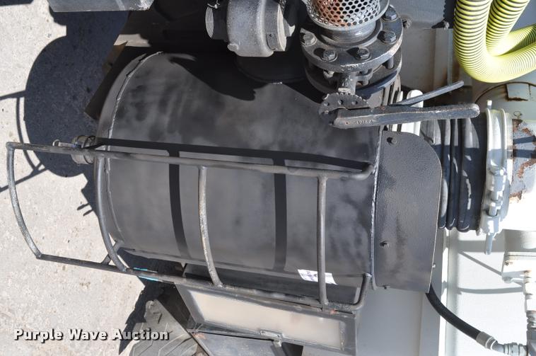 image for item DC6499 1990 Ford LTS8000 vacuum truck