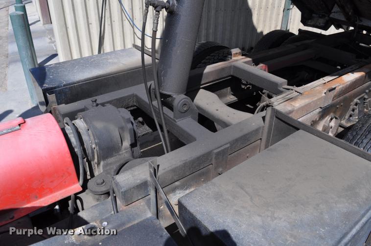 image for item DC6499 1990 Ford LTS8000 vacuum truck