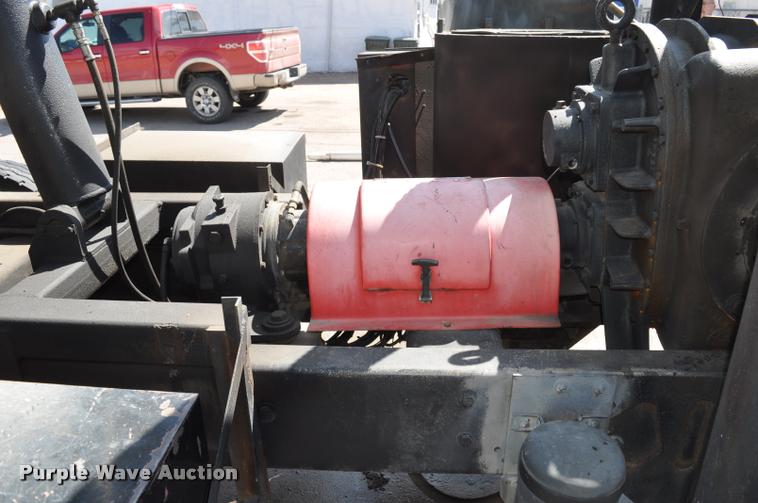 image for item DC6499 1990 Ford LTS8000 vacuum truck