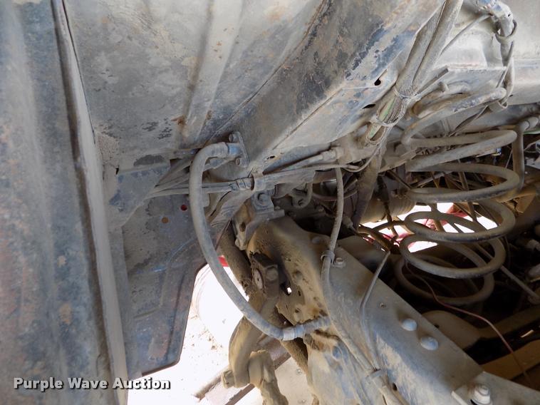 image for item DC7231 1987 Ford C800 truck chassis