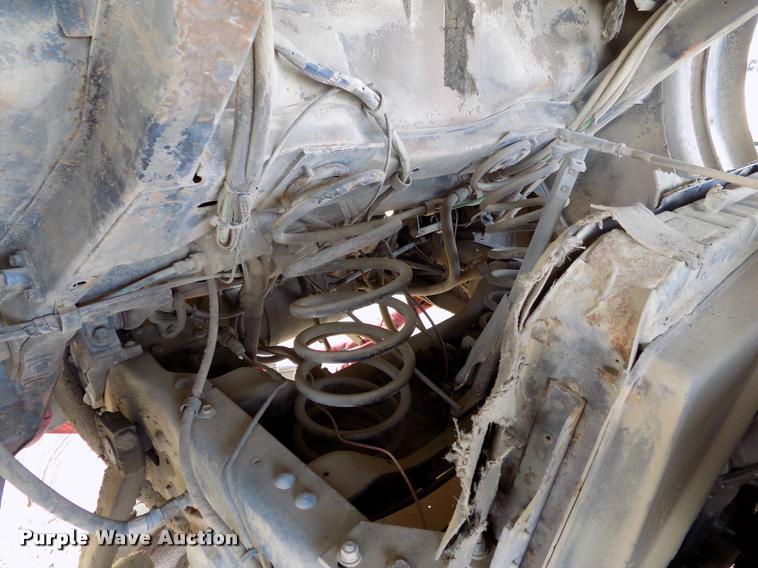 image for item DC7231 1987 Ford C800 truck chassis