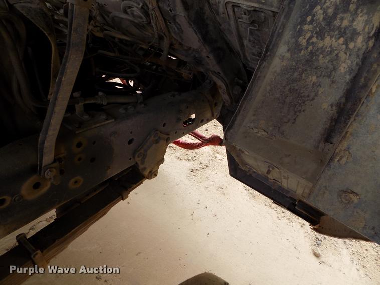 image for item DC7231 1987 Ford C800 truck chassis