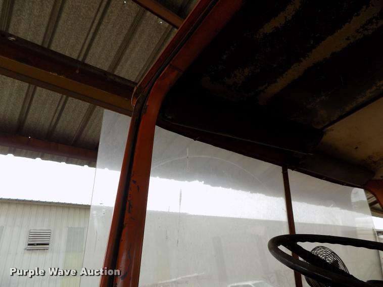 image for item DC7231 1987 Ford C800 truck chassis