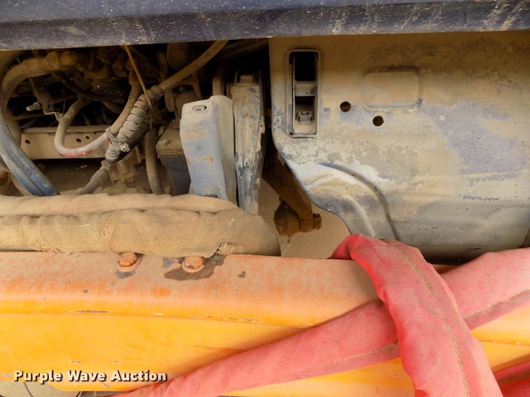 image for item DC7231 1987 Ford C800 truck chassis