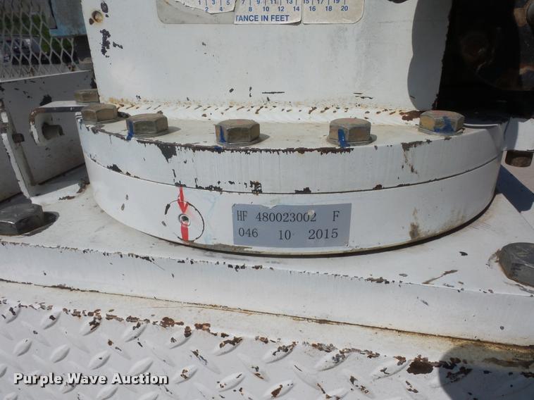 image for item DD9346 2005 Kenworth T300 service truck with crane