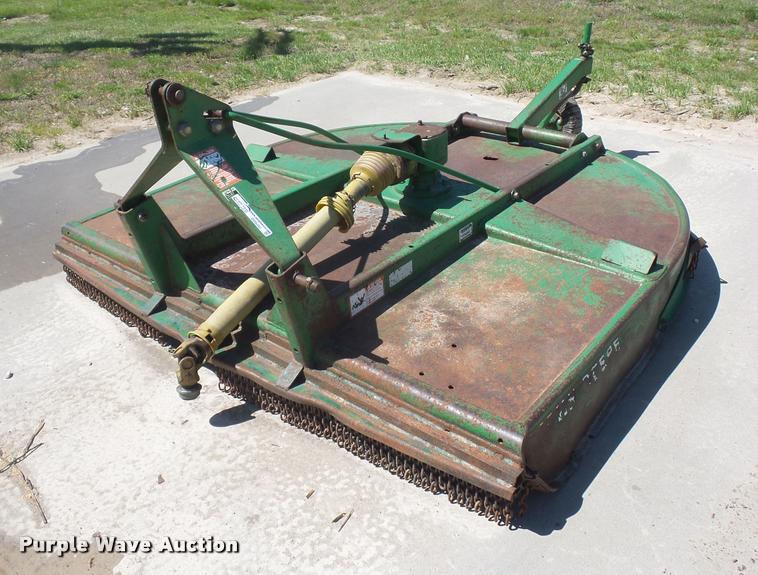 image for item DD9352 John Deere rotary mower