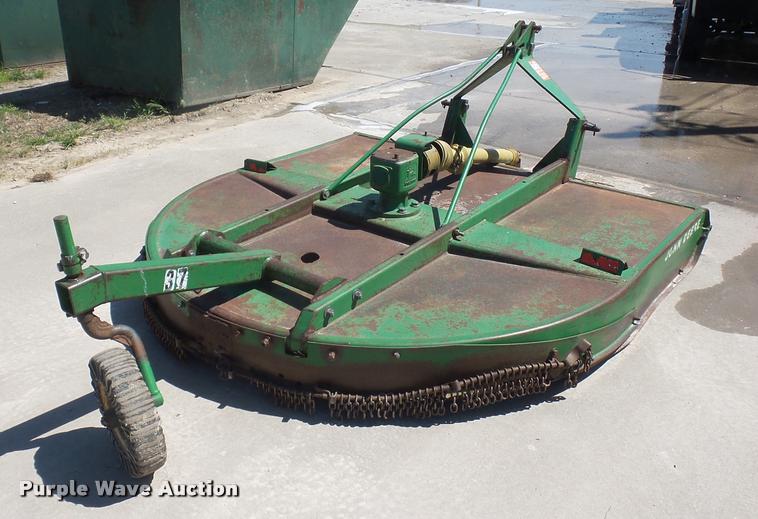 image for item DD9352 John Deere rotary mower