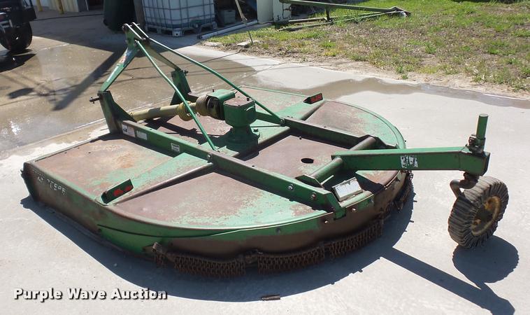 image for item DD9352 John Deere rotary mower
