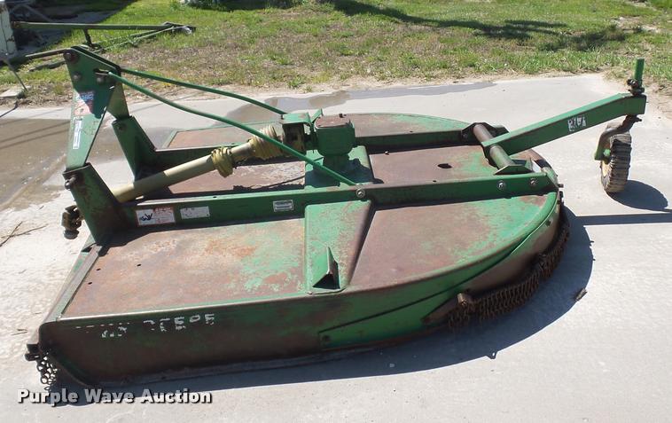 image for item DD9352 John Deere rotary mower