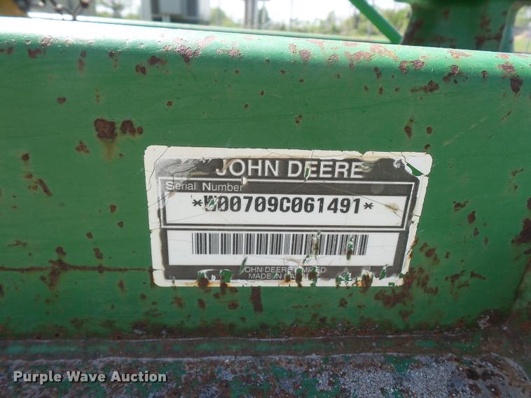 image for item DD9352 John Deere rotary mower