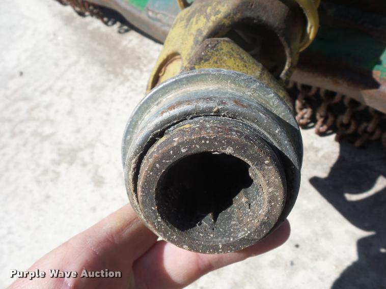 image for item DD9352 John Deere rotary mower