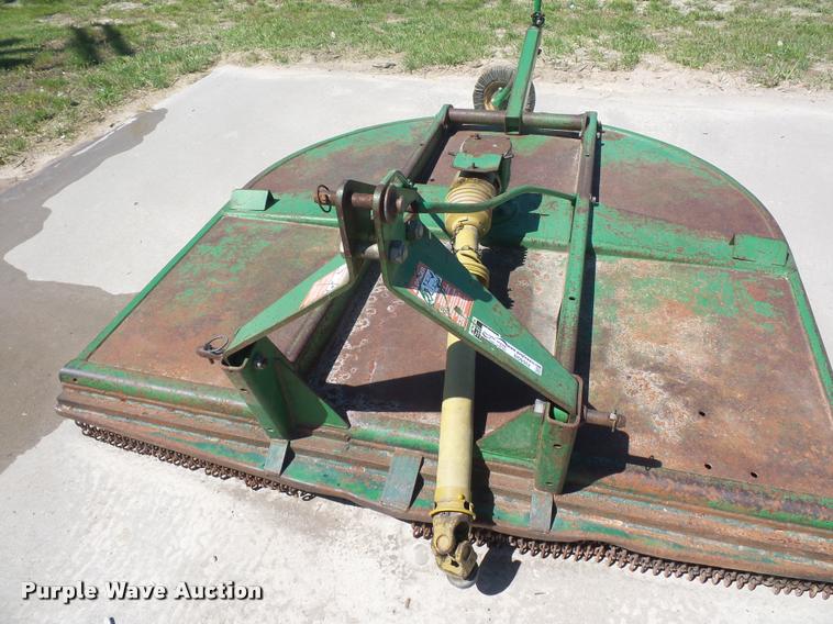 image for item DD9352 John Deere rotary mower