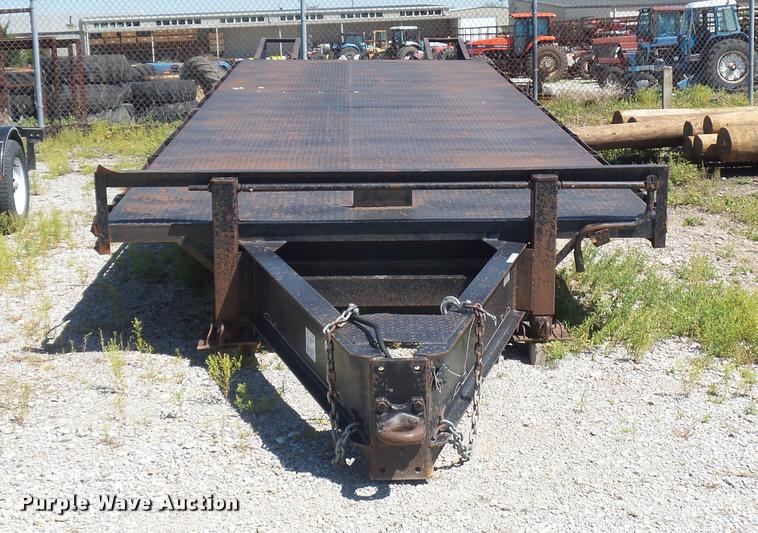 image for item DD9355 2005 Starlite equipment trailer