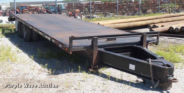 image for item DD9355 2005 Starlite equipment trailer