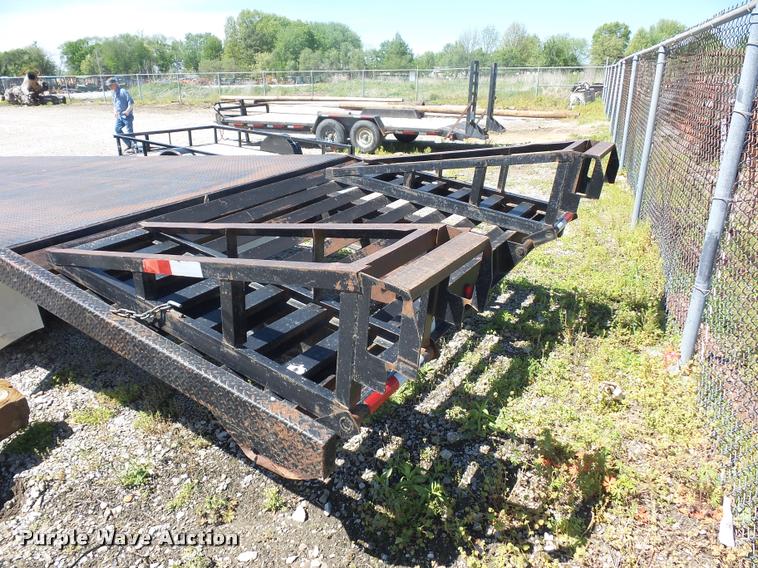 image for item DD9355 2005 Starlite equipment trailer
