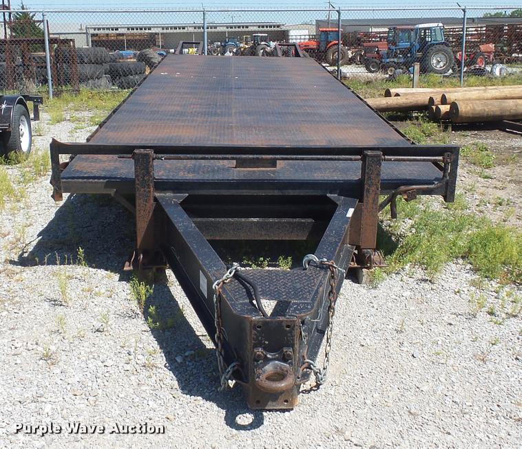 image for item DD9355 2005 Starlite equipment trailer