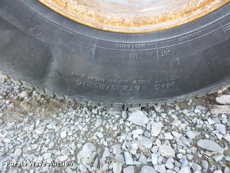 image for item DD9355 2005 Starlite equipment trailer