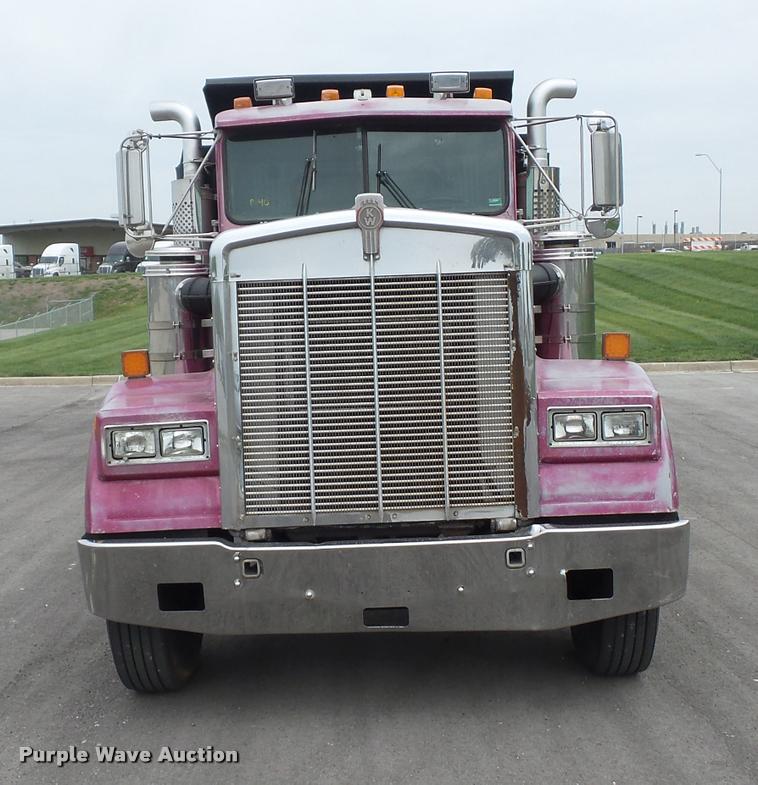 image for item DD9361 1984 Kenworth W900 dump truck
