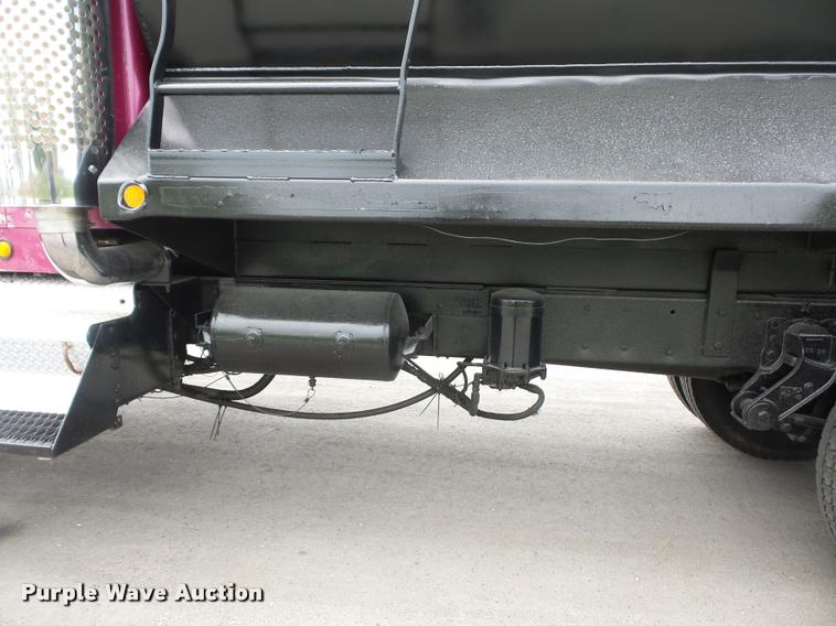 image for item DD9361 1984 Kenworth W900 dump truck