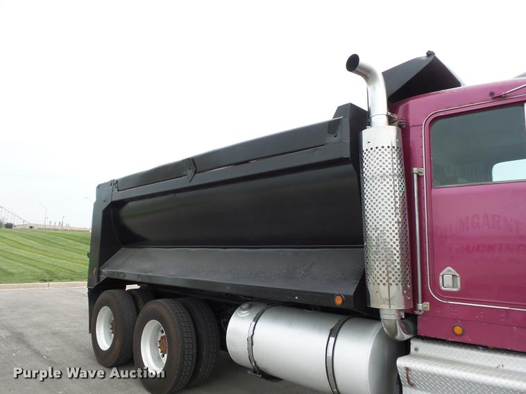 image for item DD9361 1984 Kenworth W900 dump truck
