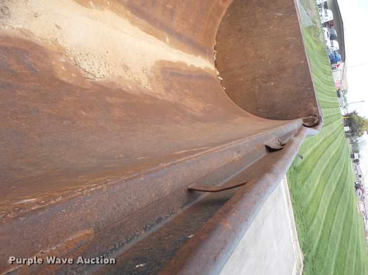 image for item DD9361 1984 Kenworth W900 dump truck