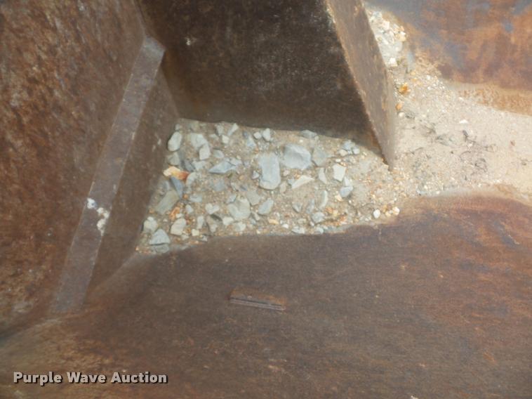 image for item DD9361 1984 Kenworth W900 dump truck