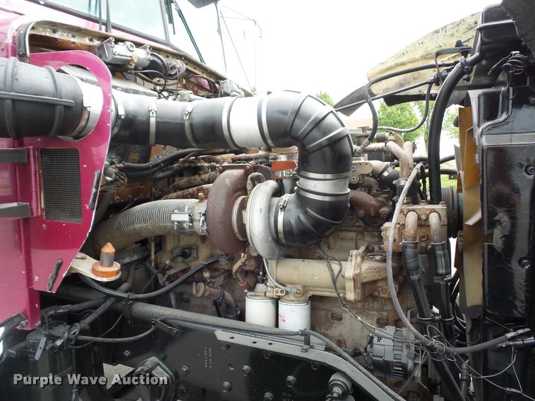 image for item DD9361 1984 Kenworth W900 dump truck