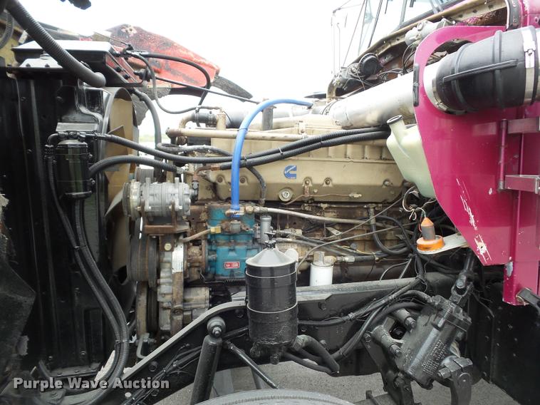 image for item DD9361 1984 Kenworth W900 dump truck