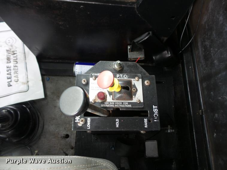 image for item DD9361 1984 Kenworth W900 dump truck