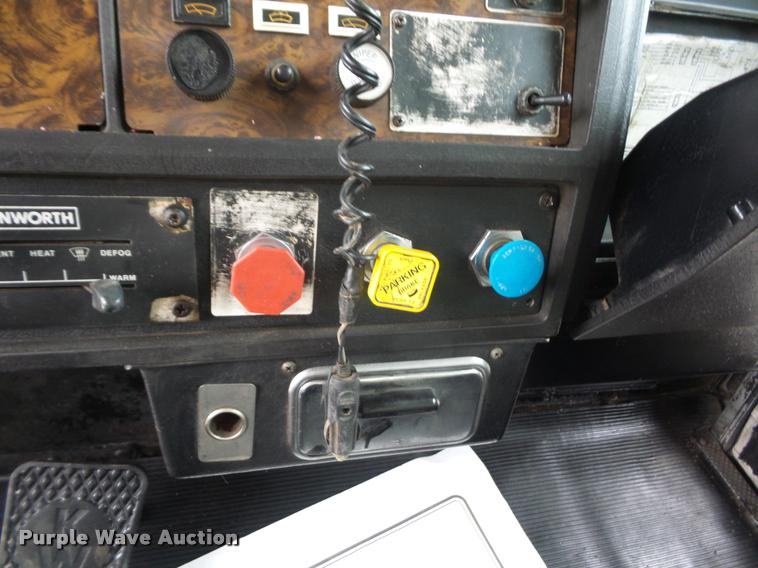 image for item DD9361 1984 Kenworth W900 dump truck